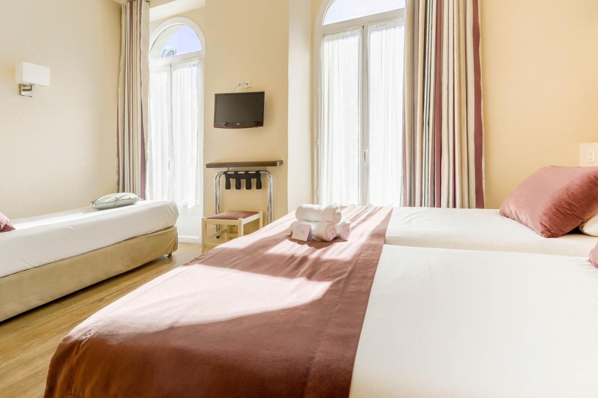 Hotel Le Havre Bleu โบลิเยอ-ซูร์-แมร์ ภายนอก รูปภาพ