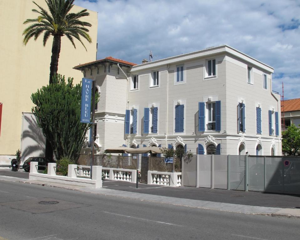 Hotel Le Havre Bleu โบลิเยอ-ซูร์-แมร์ ภายนอก รูปภาพ